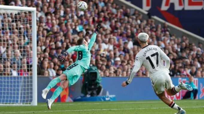 Alejandro Garnacho made his second Premier League start of the season