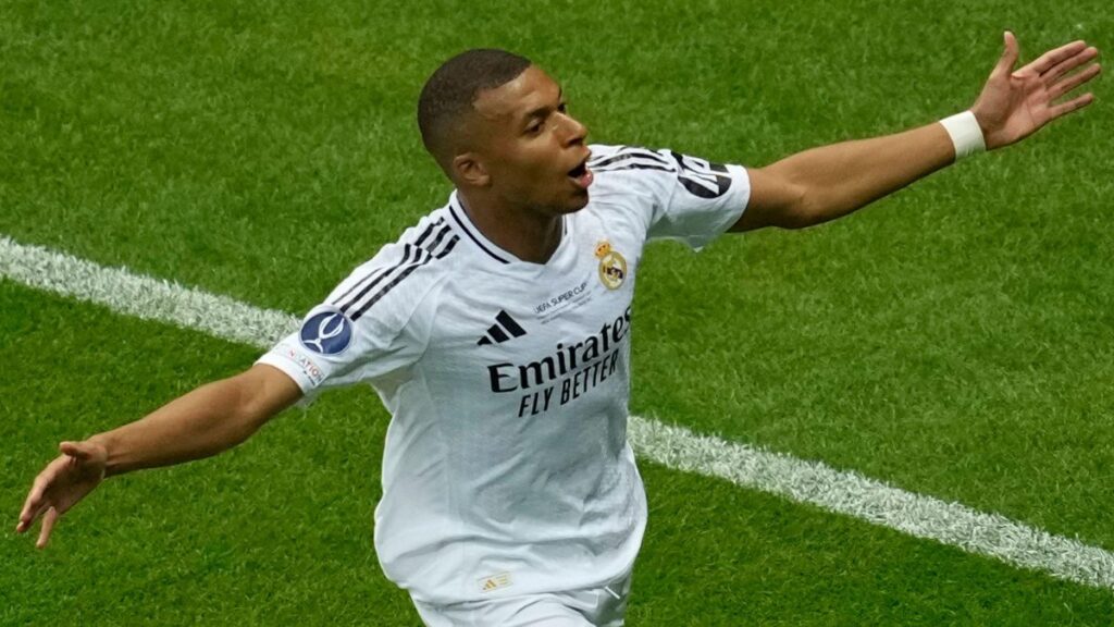 Kylian Mbappe celebrates scoring against Deportivo Alaves