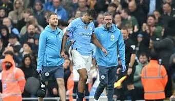 Man City confirm Rodri has injured knee ligament. Who could Man City sign to replace injured Rodri? Rodri limps off with a knee injury against Arsenal