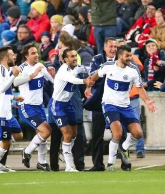 San Marino’s Historic Victory: A Moment of Triumph San Marino players cheer after scoring