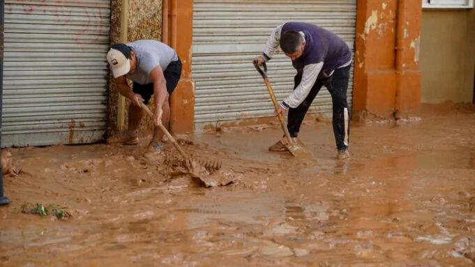 More than 1,000 troops have been deployed across Spain to help with rescue operations