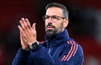 Ruud Van Nistelrooy on Chelsea match duties amid Amorim pursuit Ruud van Nistelrooy scored 150 goals in 219 appearances for Manchester United