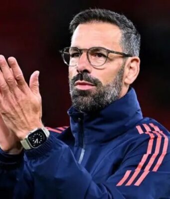 Ruud Van Nistelrooy on Chelsea match duties amid Amorim pursuit Ruud van Nistelrooy scored 150 goals in 219 appearances for Manchester United