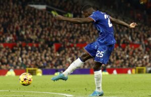 Moises Caicedo stunner saves point for Chelsea against Van Nistelrooy’s Manchester United Chelsea’s Moises Caicedo scores their first goal against Manchester United in the Premier League.